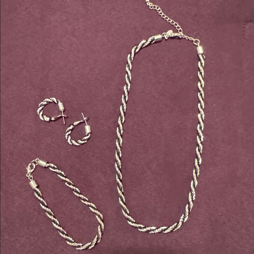 Black and Silver Twisted Jewelry Set